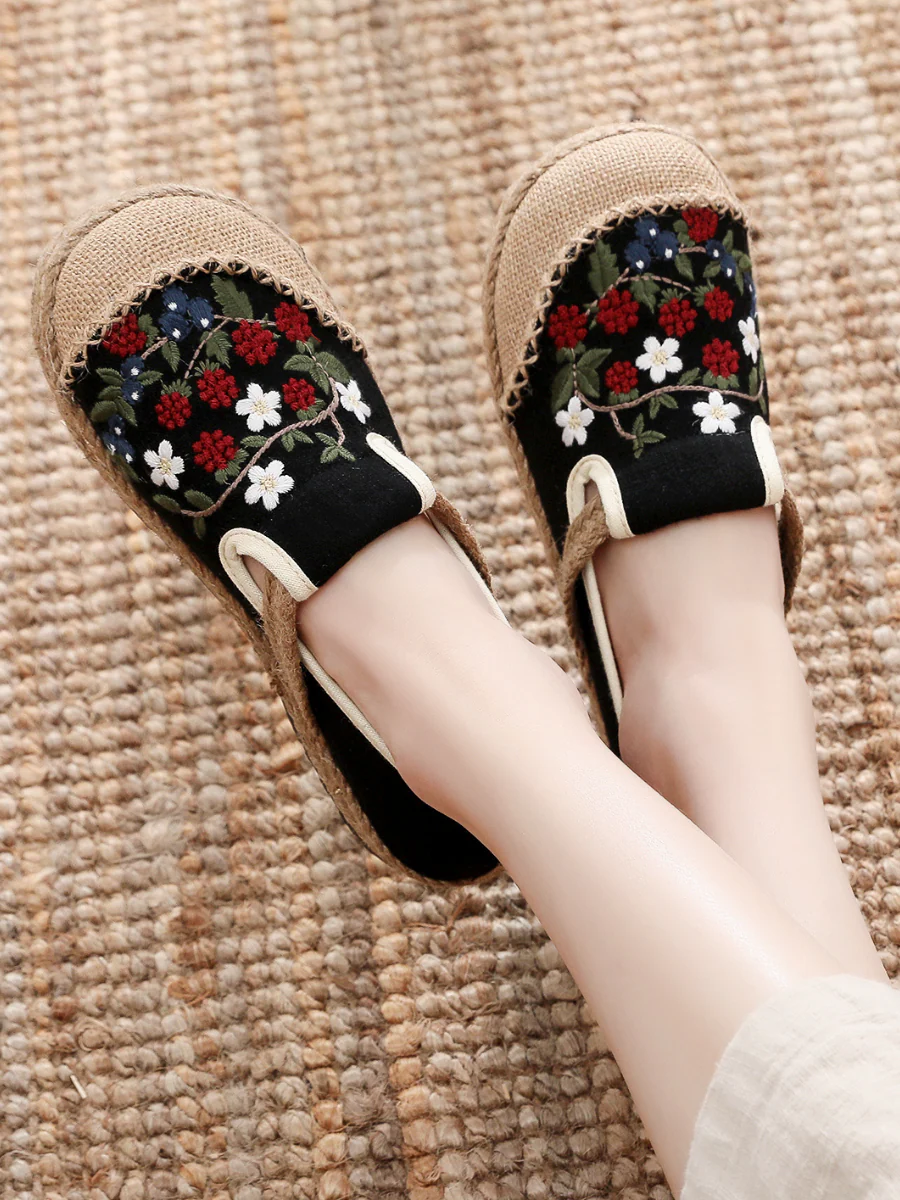 Cactus Rose | Berry Daisy Embroidered Linen Round Toe Espadrilles Loafers - Black - Image 2