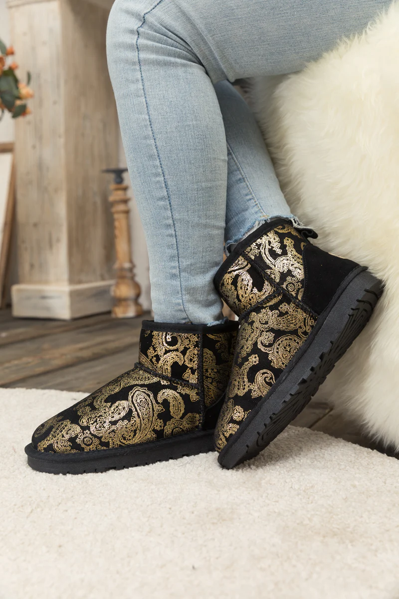 SMAIBULUN Ugg | Embroidered Faux Fur-Lined Leather Suede Boot - Image 5