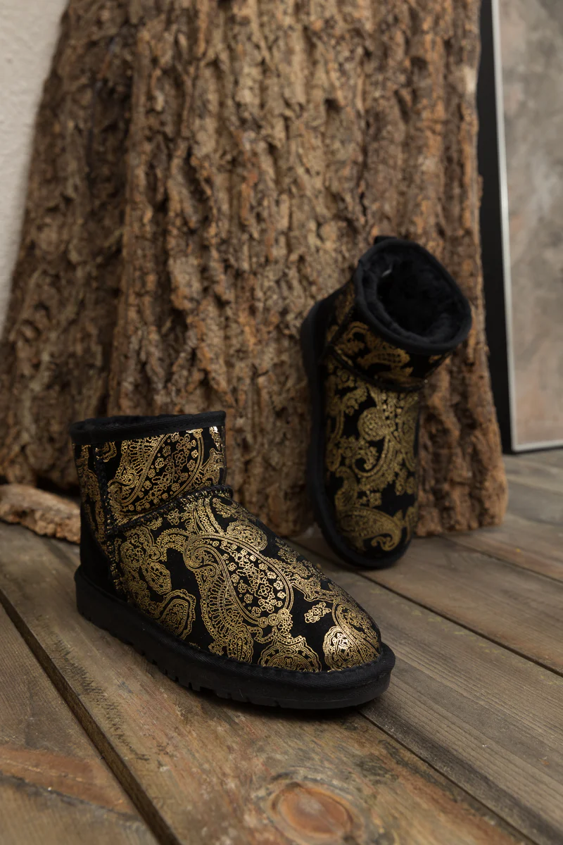 SMAIBULUN Ugg | Embroidered Faux Fur-Lined Leather Suede Boot - Image 8