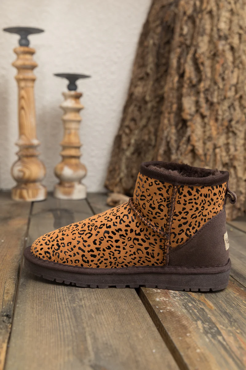 SMAIBULUN Ugg | Faux Fur-Lined Leather Suede Low Boots - Image 11