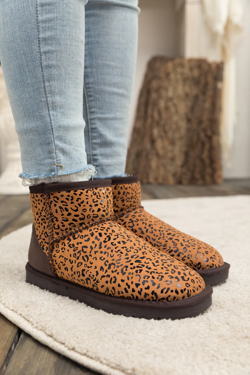 SMAIBULUN Ugg | Faux Fur-Lined Leather Suede Low Boots - Image 5