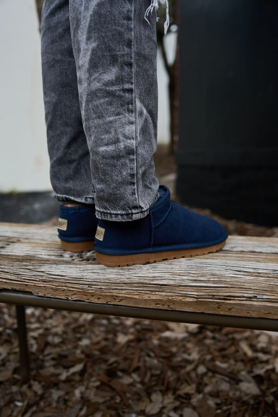 SMAIBULUN Ugg | Faux-Fur-Lined Suede Tasman Ankle Boot - Navy - Image 5