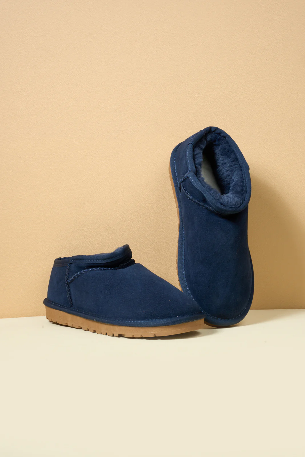 SMAIBULUN Ugg | Faux-Fur-Lined Suede Tasman Ankle Boot - Navy - Image 9