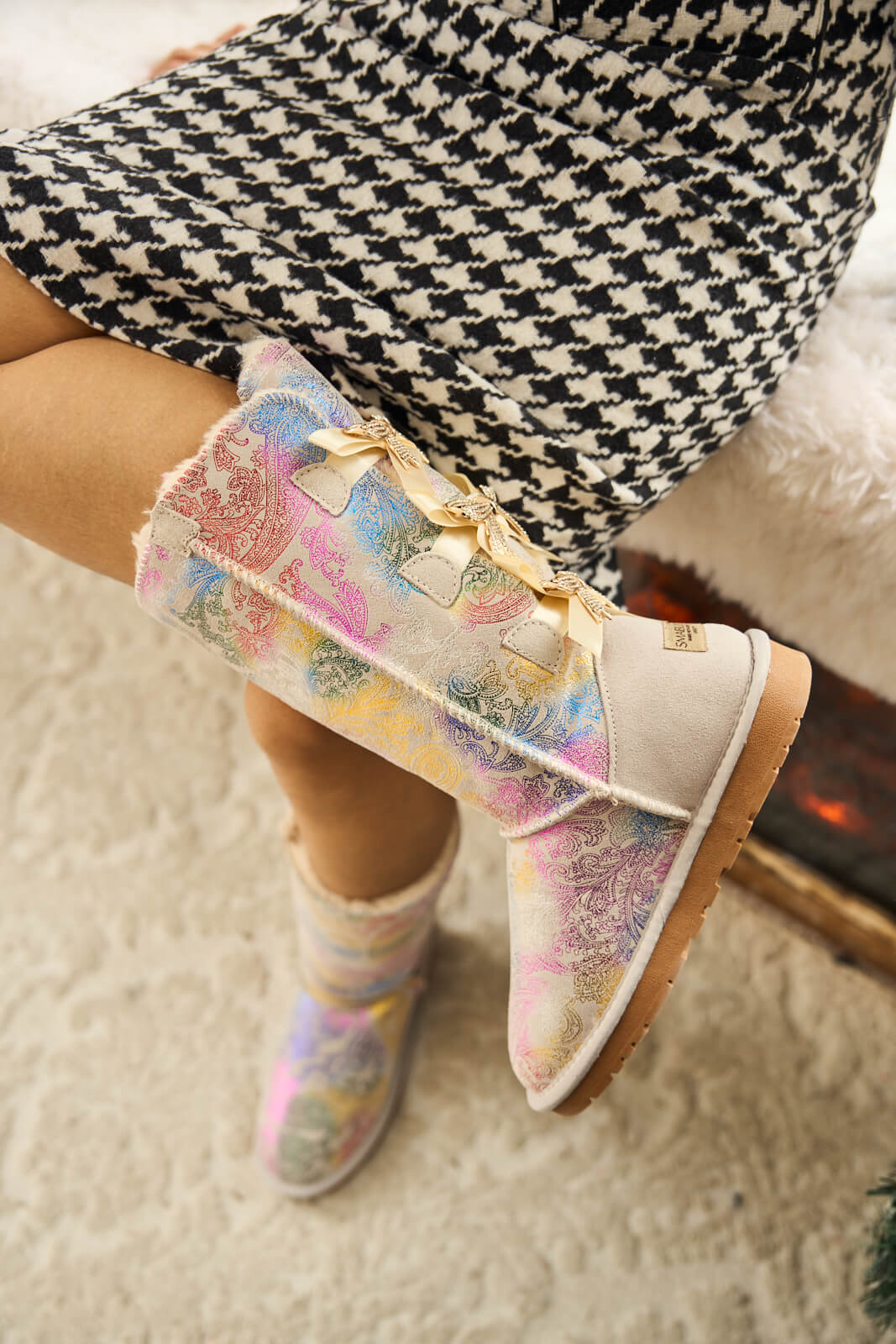 SMAIBULUN Ugg | Rhinestone Ribbon Tri-Tie Bow Suede Boots - multi - Image 6