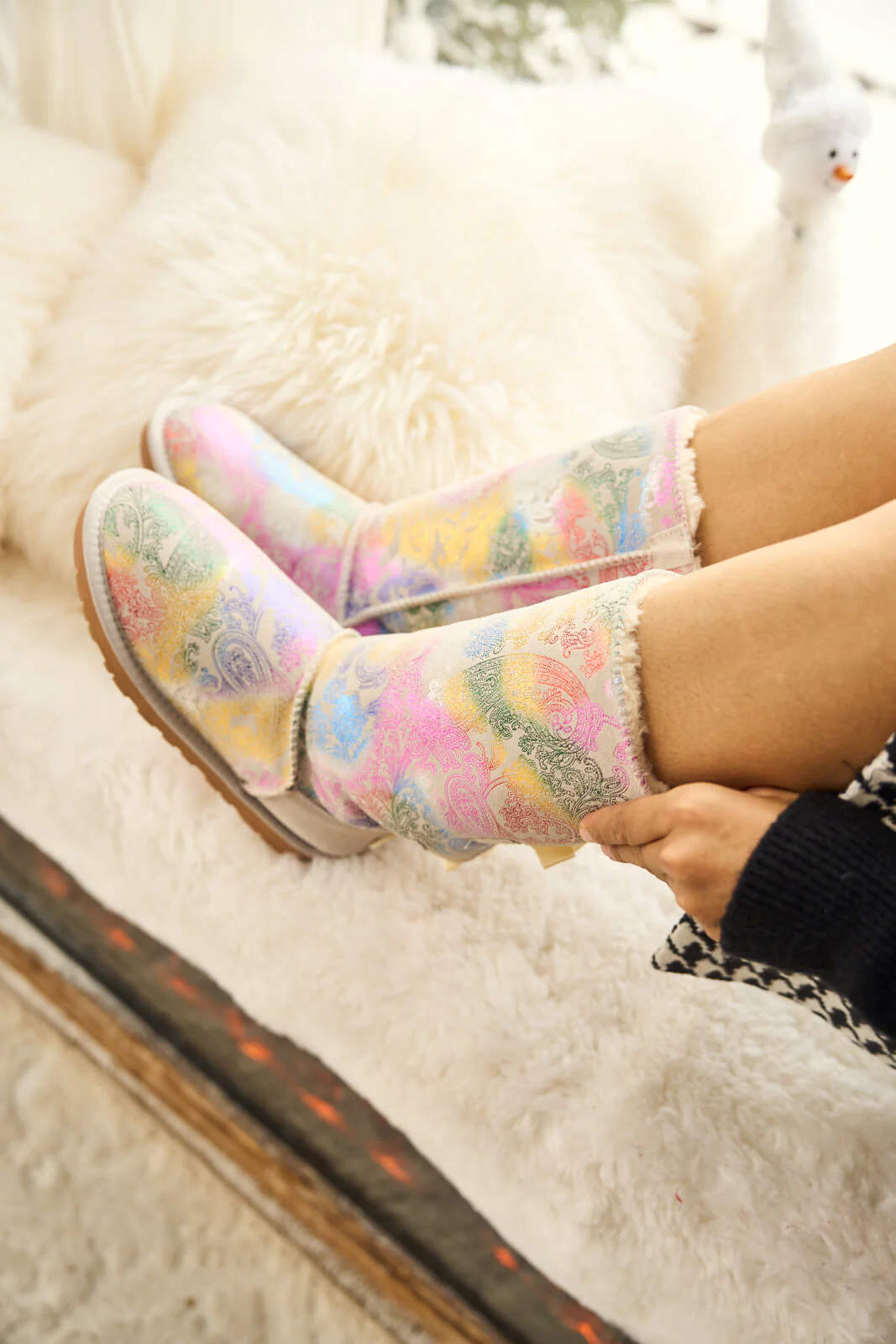 SMAIBULUN Ugg | Rhinestone Ribbon Tri-Tie Bow Suede Boots - multi - Image 7