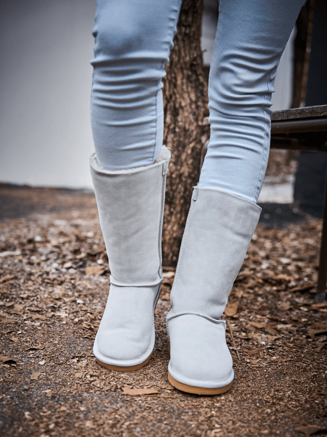 SMAIBULUN Ugg | Rhinestone Ribbon Tri-Tie Bow Suede Boots - pale - Image 3