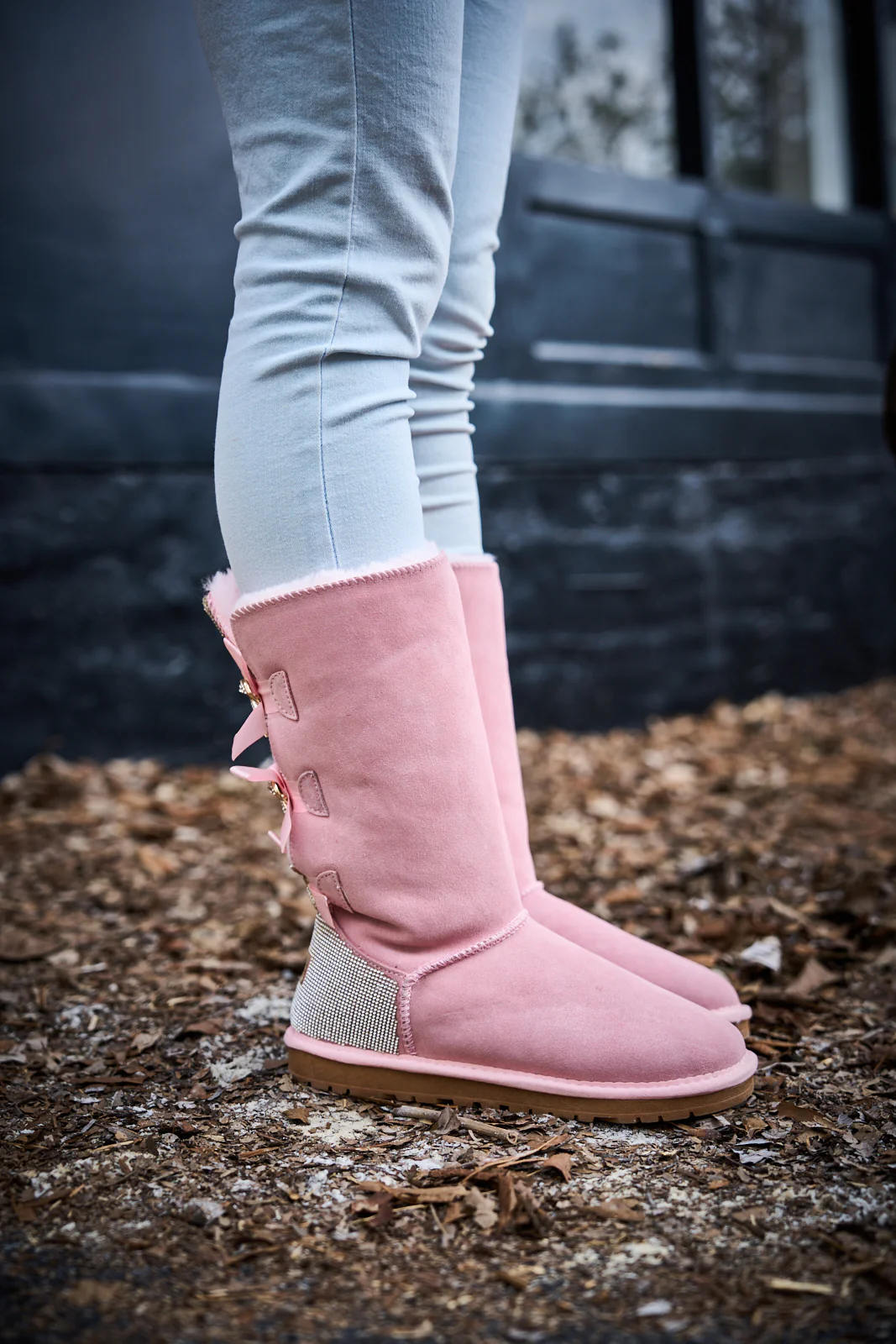 SMAIBULUN Ugg | Rhinestone Ribbon Tri-Tie Bow Suede Boots - Pink - Image 4