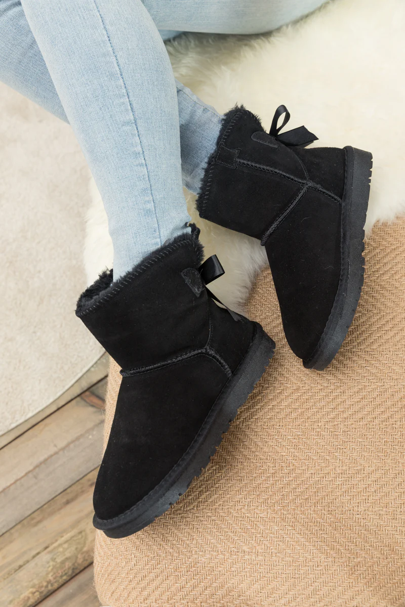 SMAIBULUN Ugg | Ribbon Bow Faux Fur-Lined Mini Ugg Boots - Image 7