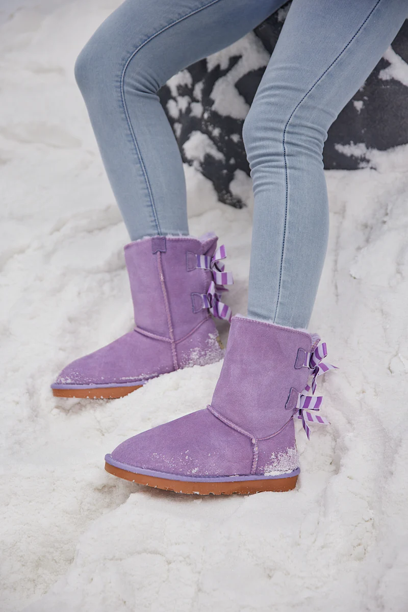 Smaibulun Ugg | Serenity Striped Bailey Bow Shearling Boots - Lavender - Image 2
